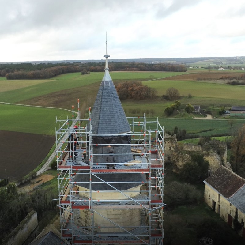 Vues aériennes pour un film documentaire – château de Marmande (Vellèches,&nbsp;86)